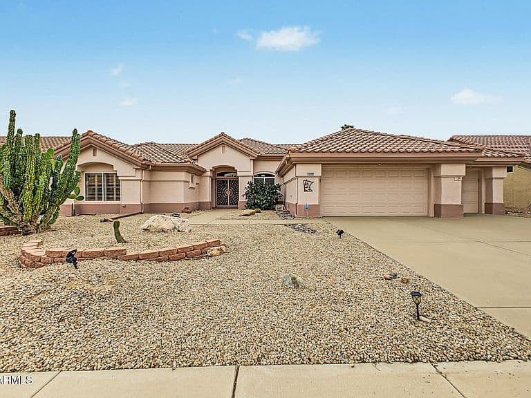 15709 W WHITEWOOD Drive photo 1