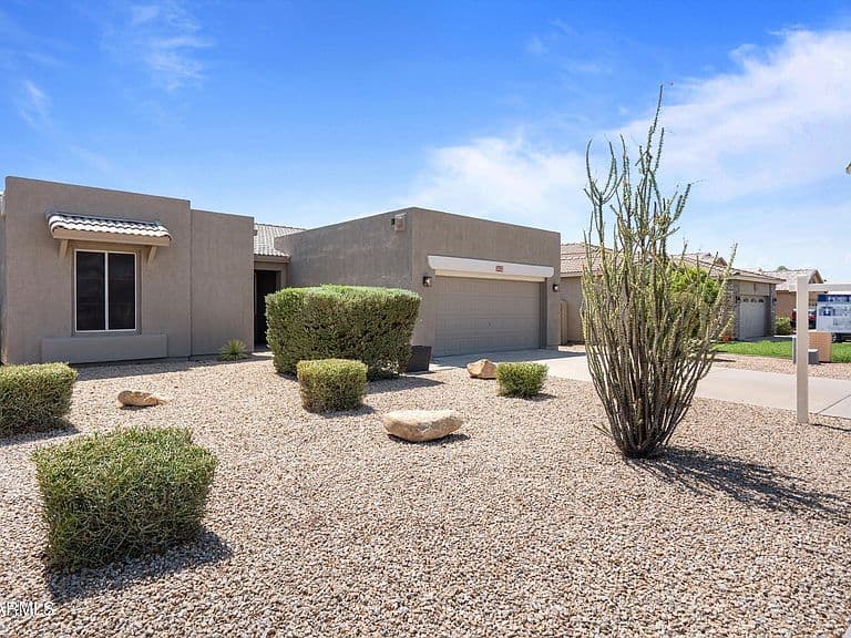 3433 E SANTA FE Lane photo 3