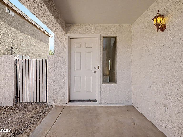 41235 N CAMBRIA Drive photo 2