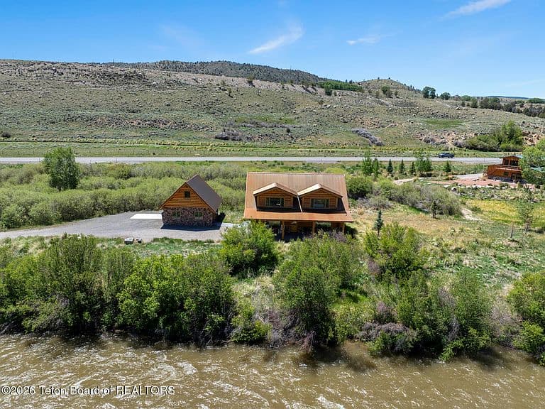 6198 Us Highway 26 photo 2