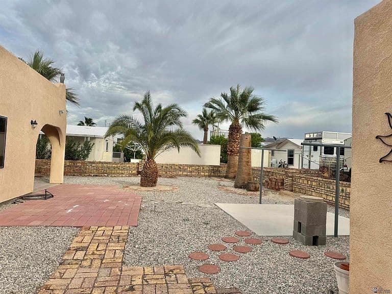 13587 E 49th St photo 3