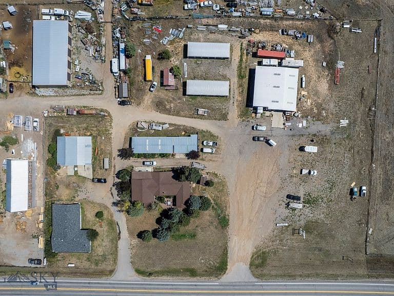 6532 Us Highway 287 photo 3