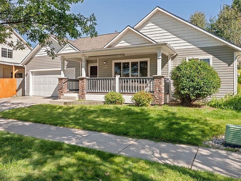 3928 Concord Dr photo 3