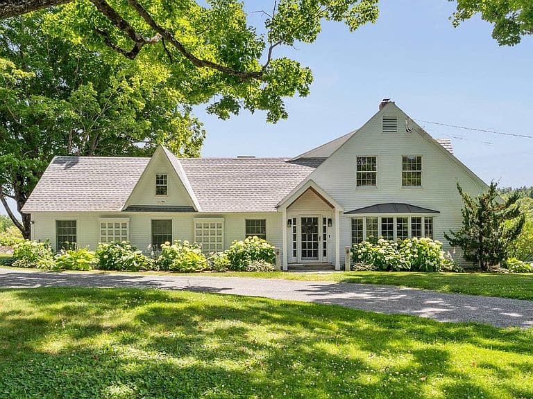 5798 South Road photo 1