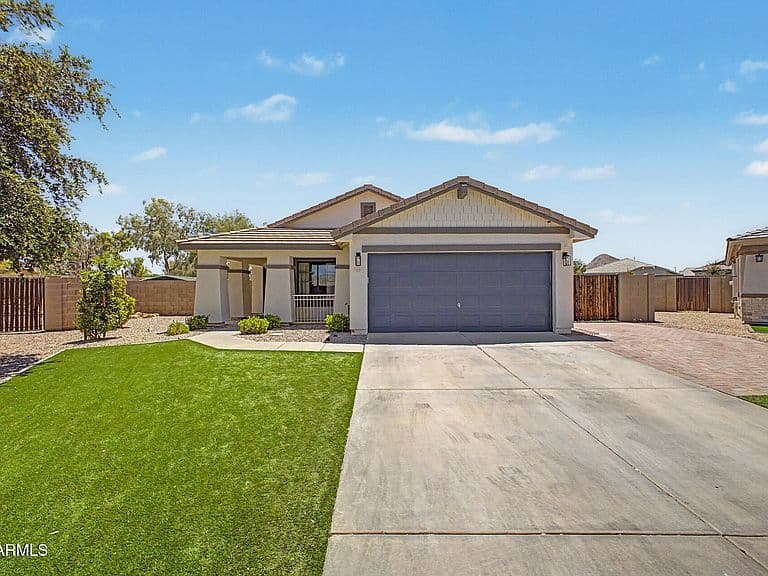 2683 W WRANGLER Way photo 2
