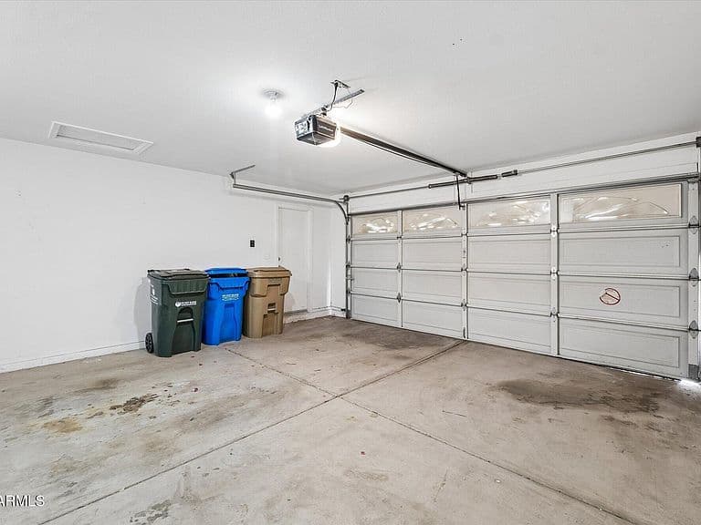 2053 W COLUMBINE Drive photo 5