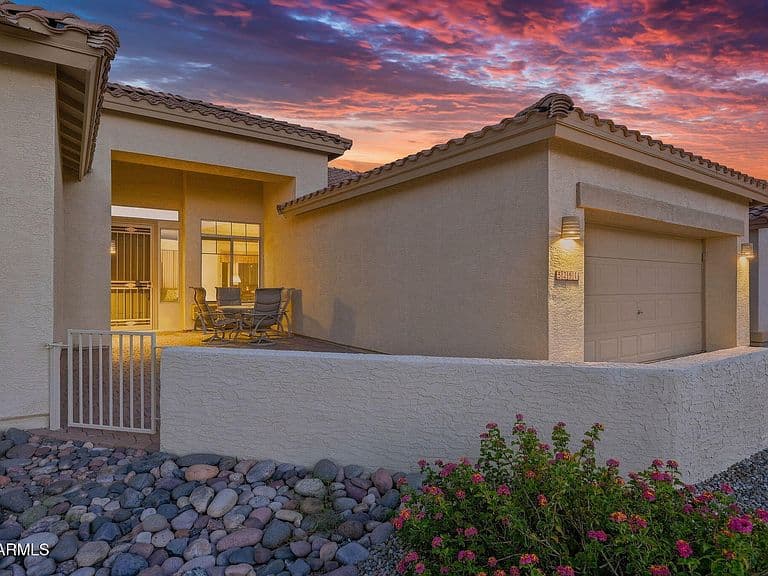 5291 S Emerald Desert Drive photo 4