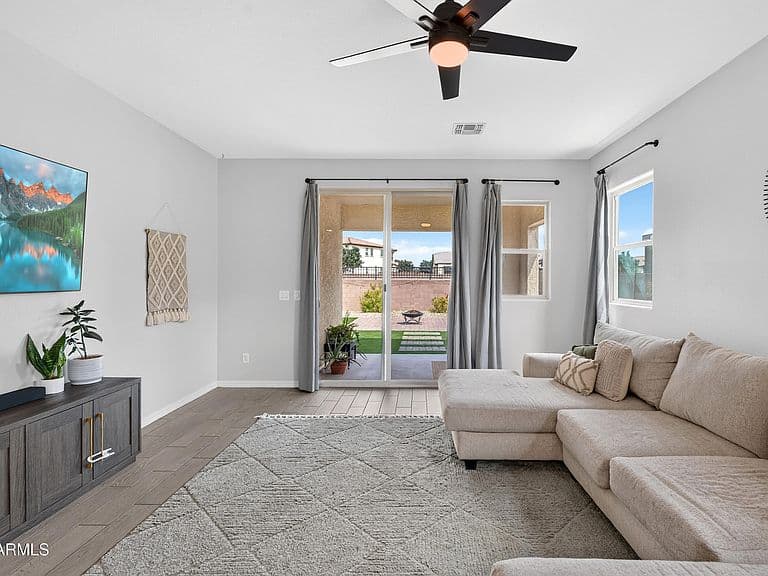 17432 W LAURIE Lane photo 4