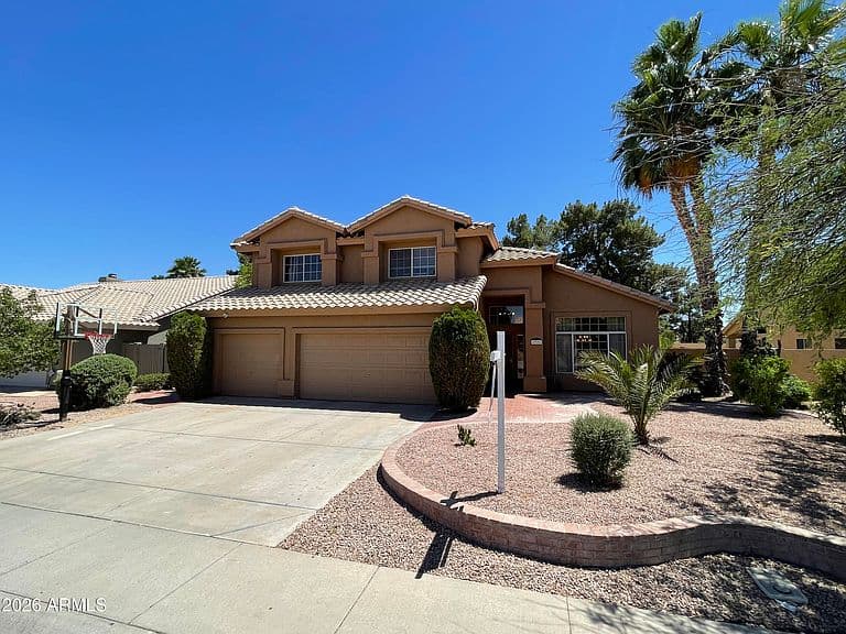 1721 W GARY Drive photo 4