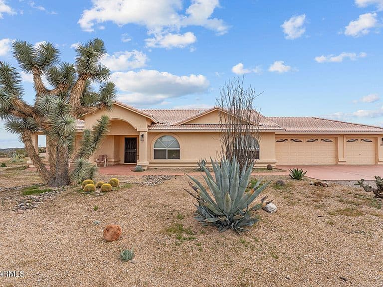 1315 N MULE DEER Trail photo 1