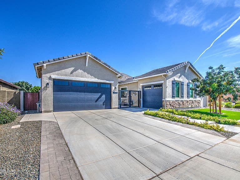 21698 E CALDWELLS Way photo 4
