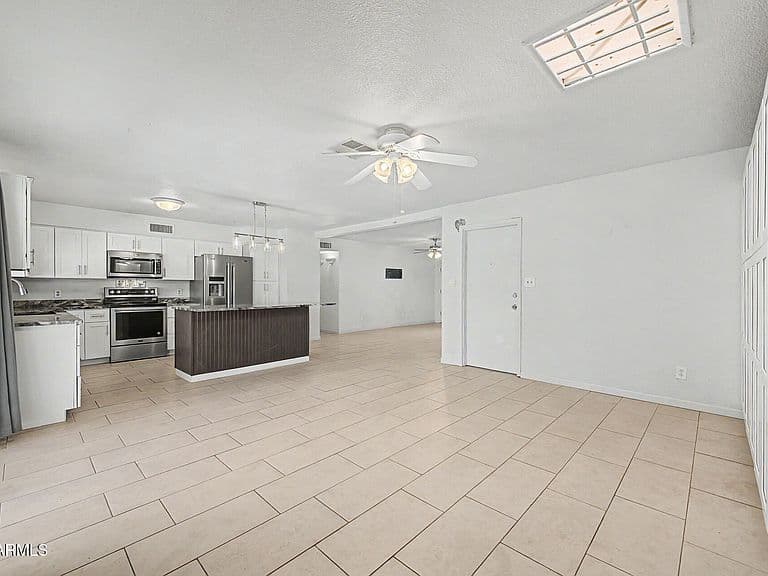 2815 W VILLA RITA Drive photo 5