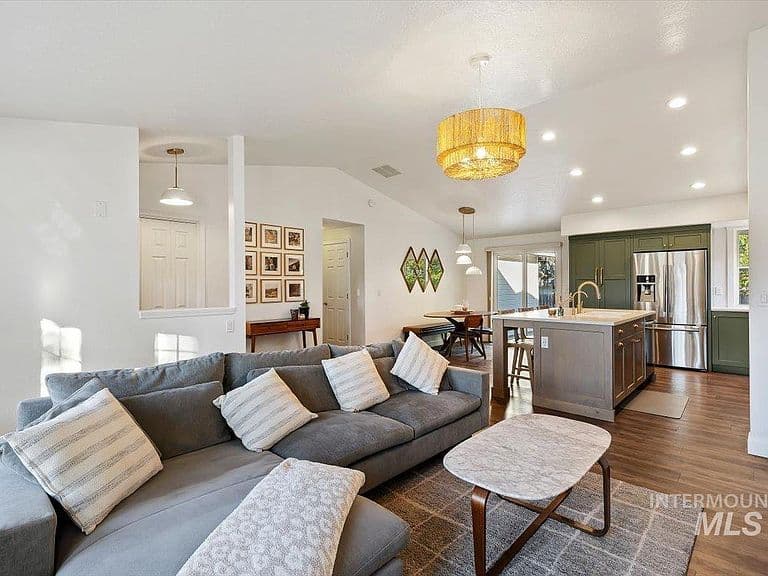 6592 W Tobi Dr photo 4