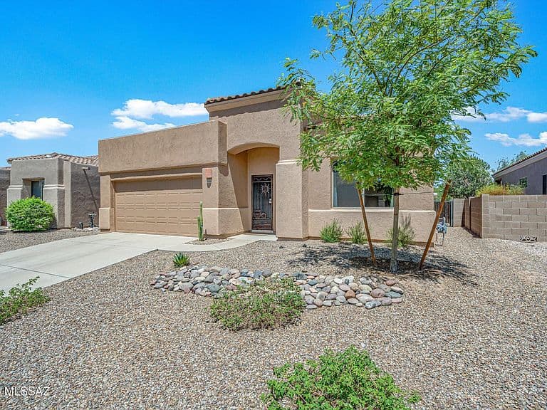 7536 W Sand River Way photo 1