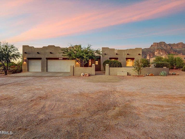 5486 E 6th Avenue photo 1