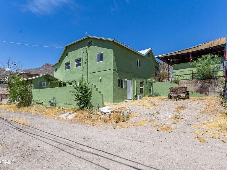 37 N KELLNER Avenue photo 4