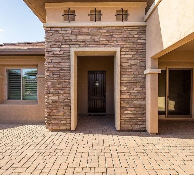 16716 W HOLLY Street photo 4