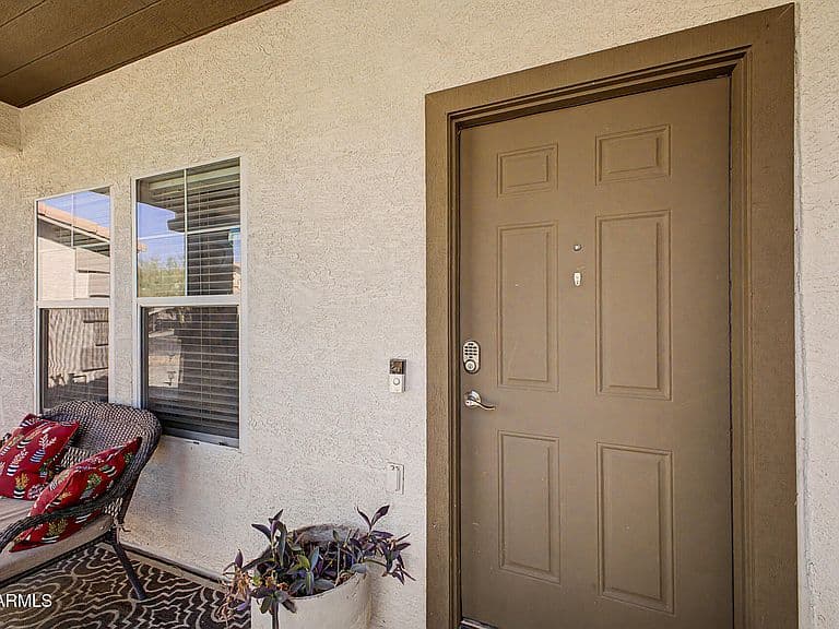 9135 W CORDES Road photo 4