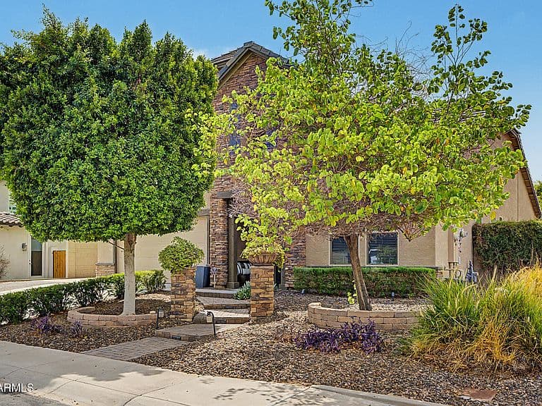 18423 W TURQUOISE Avenue photo 4