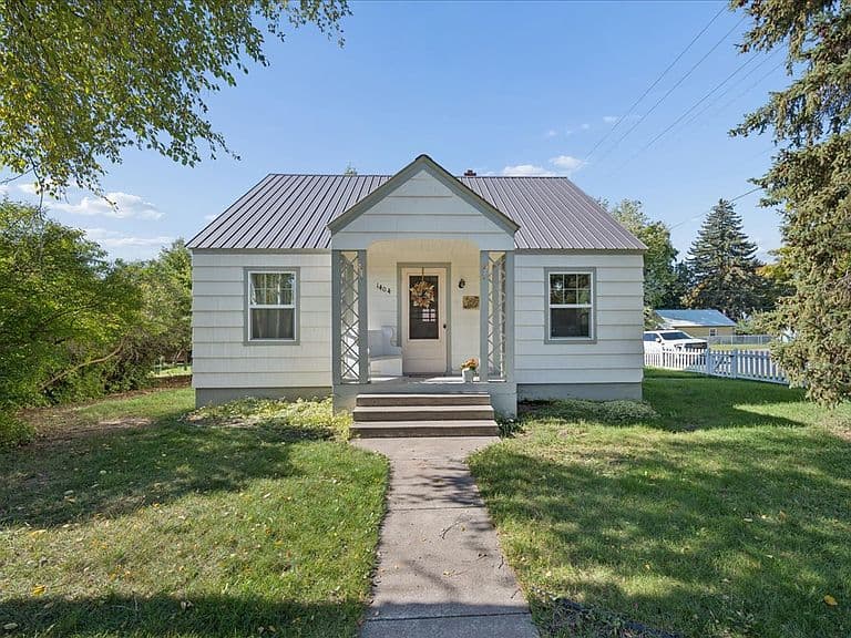 1404 4th Ave E photo 3