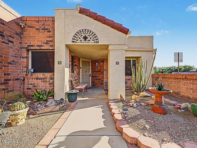 991 W Rio Guaymas photo 5