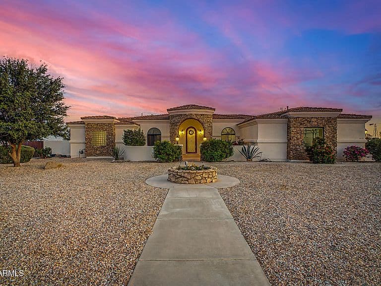 6953 W APPALOOSA Trail photo 1