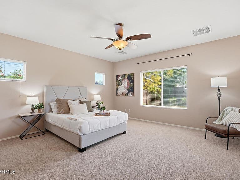 2845 E MELROSE Street photo 4