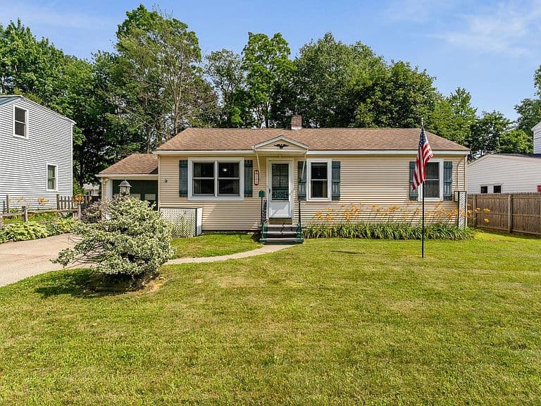 149 Woodlawn Road photo 1