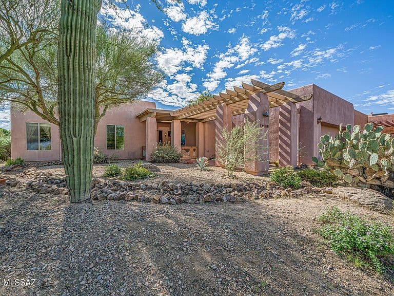 13780 E Langtry Ln photo 1