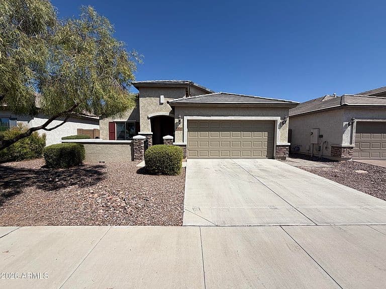 2626 W GRAY WOLF Trail photo 1