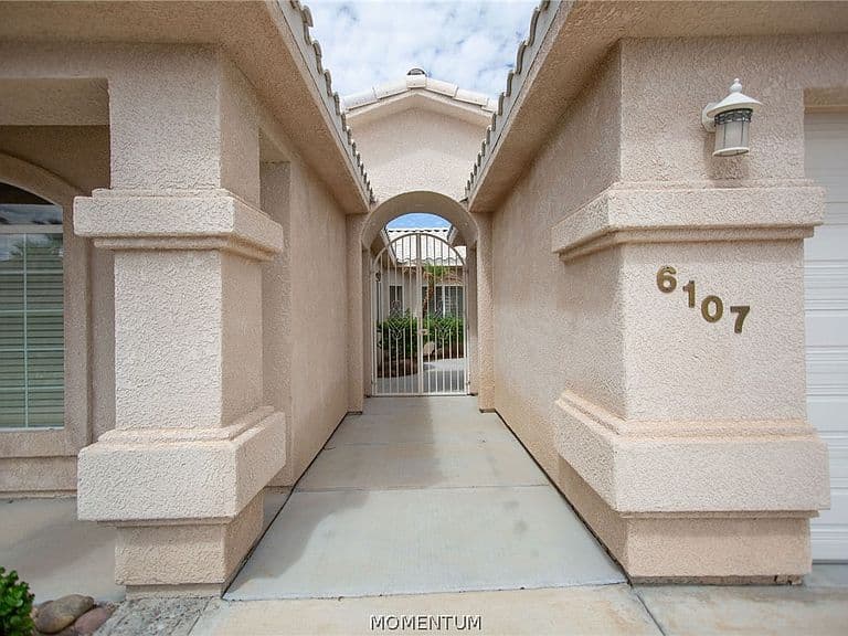 6107 S Los Lagos Circle photo 4
