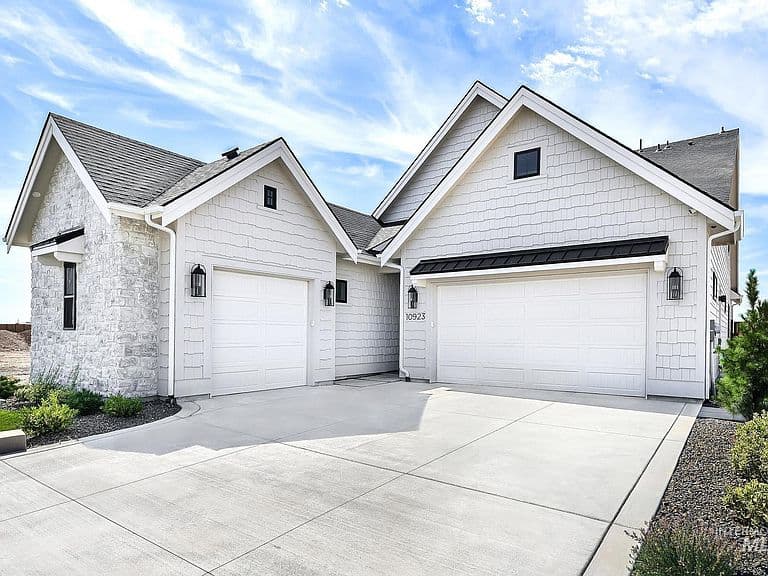 10923 W Lahinch Ln photo 2