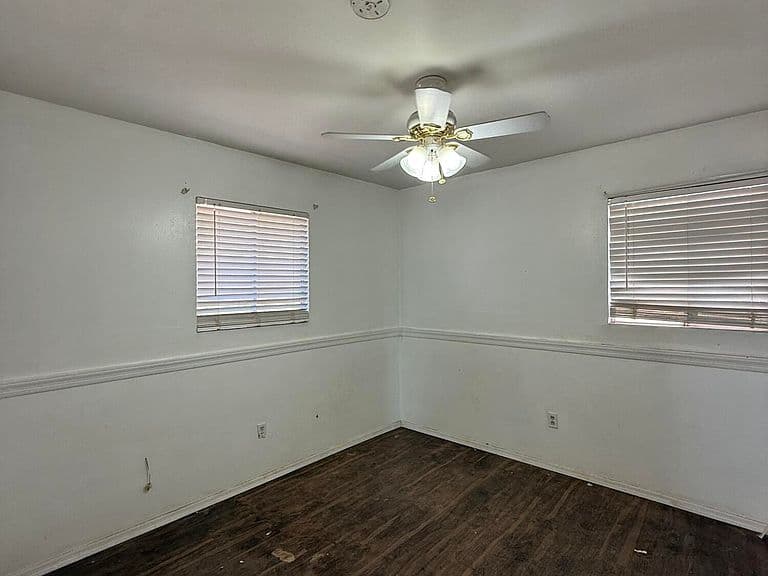 1402 Heywood Ave photo 5