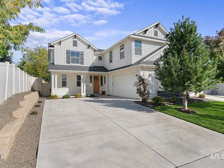 11048 W Victoria Dr photo 2