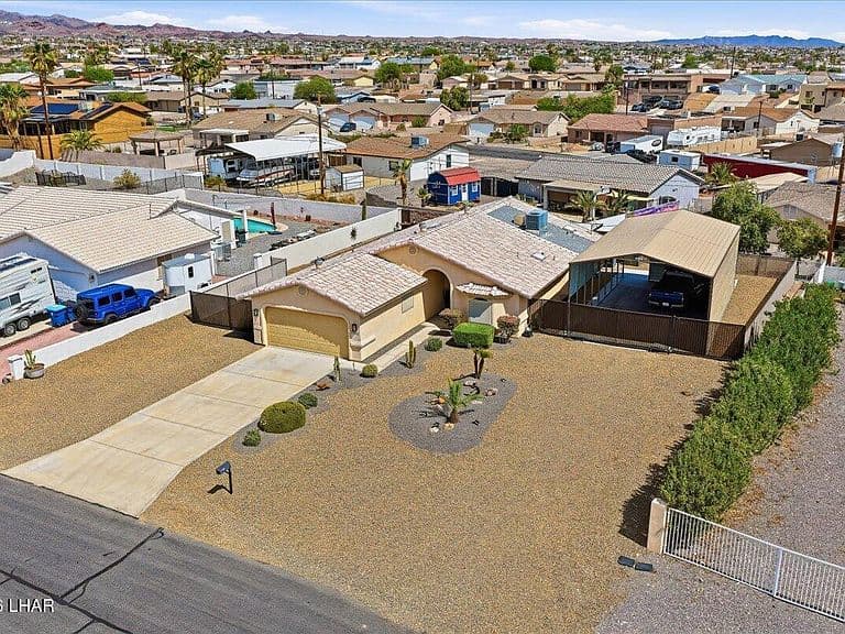 3330 Yaqui Dr photo 1