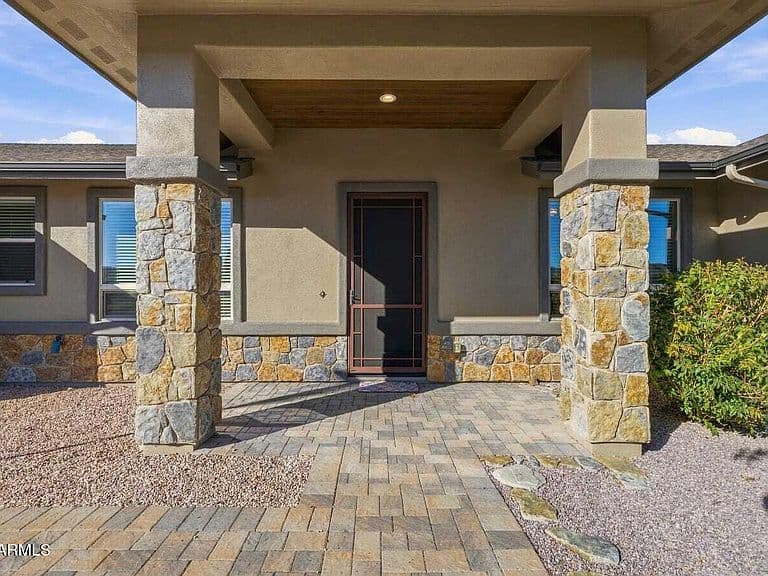 11300 N RETRIEVER Lane photo 3