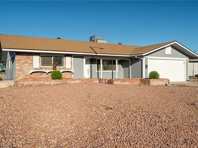 801 Sanford Ct photo 2