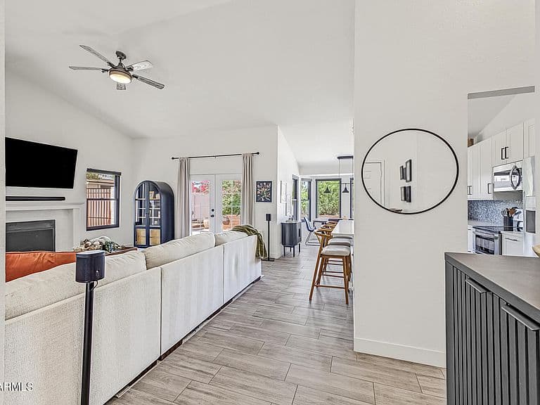 3612 W SARAGOSA Street photo 3