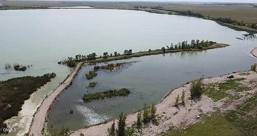 134 Round Lake Rd photo 2