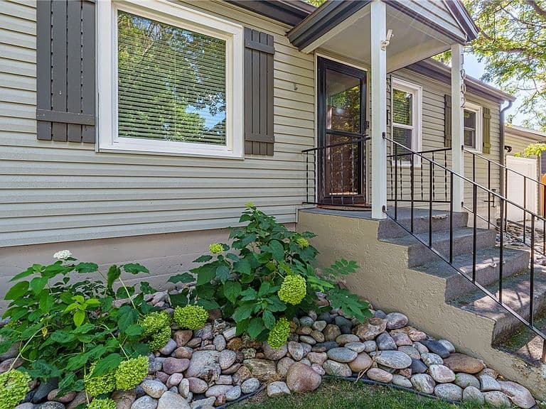 1002 Harvard Ave photo 5