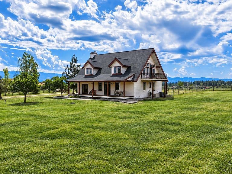 359 Bear Creek Rd photo 3