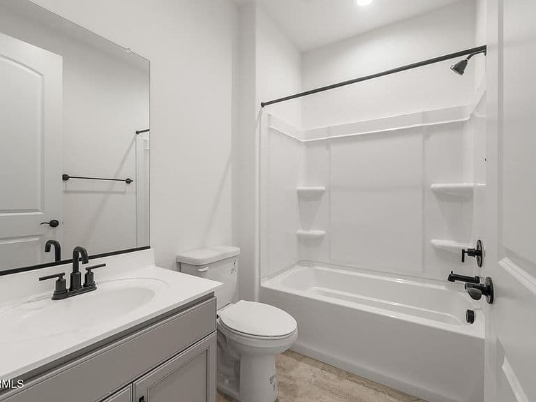 8050 W MEADOWLARK Way photo 3