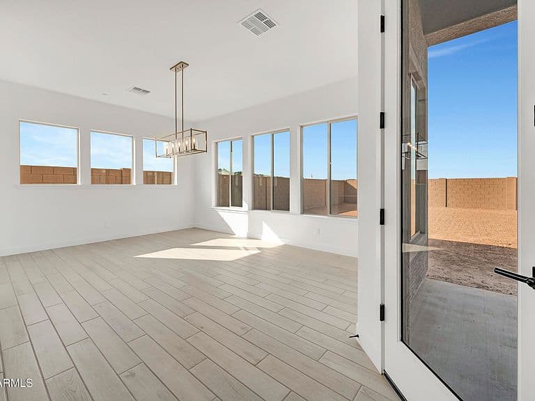 18122 E CREOSOTE Drive photo 5