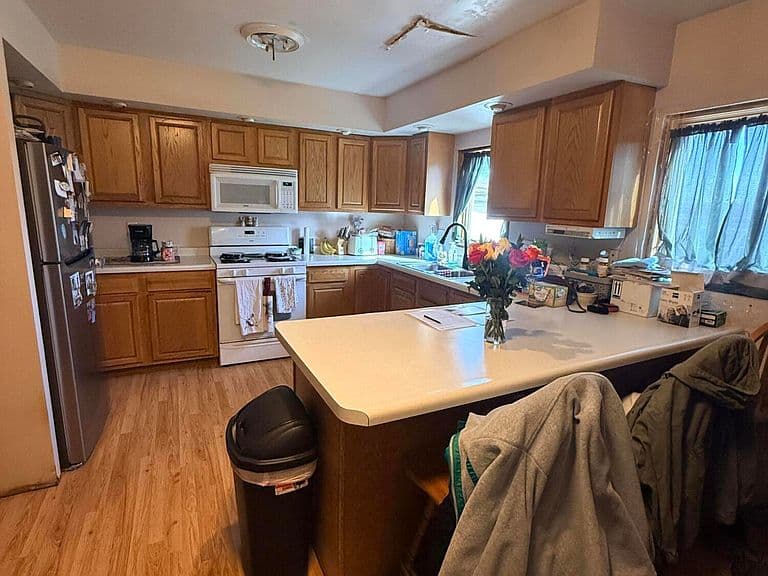 310 6th St NW photo 5