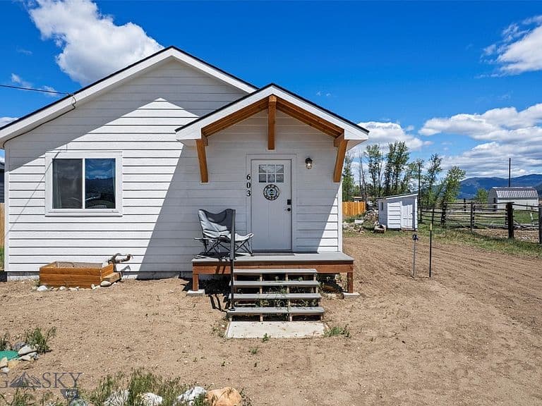 603 Aiden Way photo 4