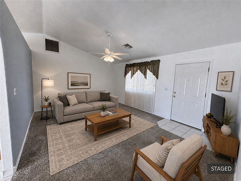 3225 N Central Street photo 4