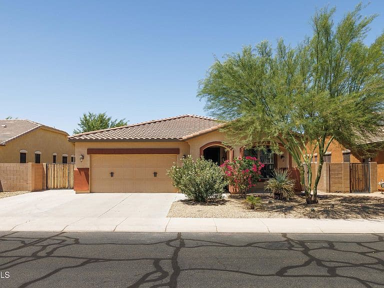 15990 W PAPAGO Street photo 1