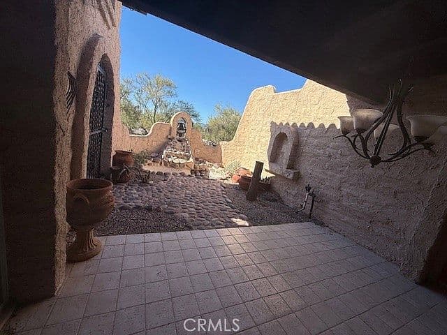 6300 N Camino Miraval photo 3