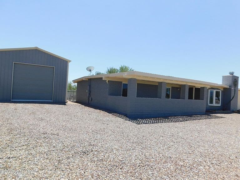 1501 W Calle Concordia photo 4
