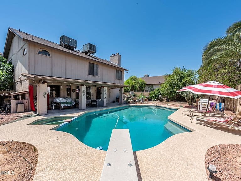 6416 W SHANGRI LA Road photo 4